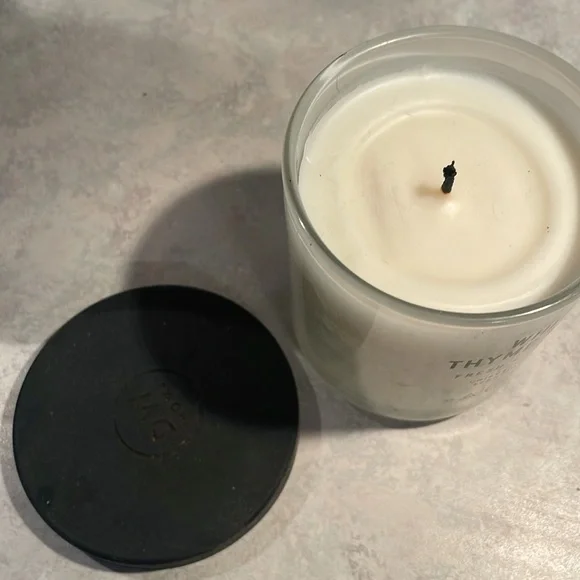 DW Home White Thyme Basil Candle - Picture 3 of 5